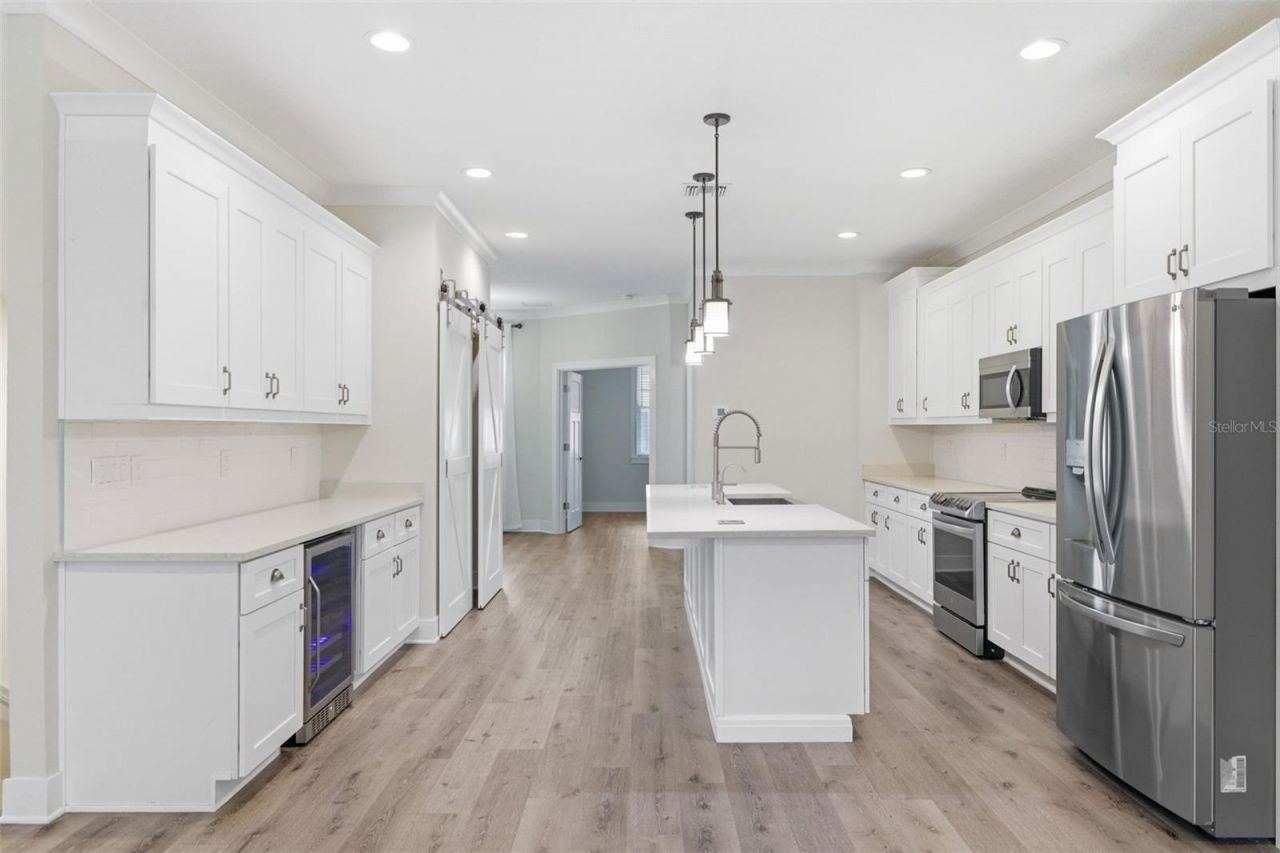 1225 Savona Drive Ne, Saint Petersburg, FL 33702 Photo