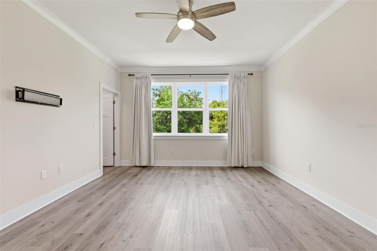 1225 Savona Drive Ne, Saint Petersburg, FL 33702 Photo