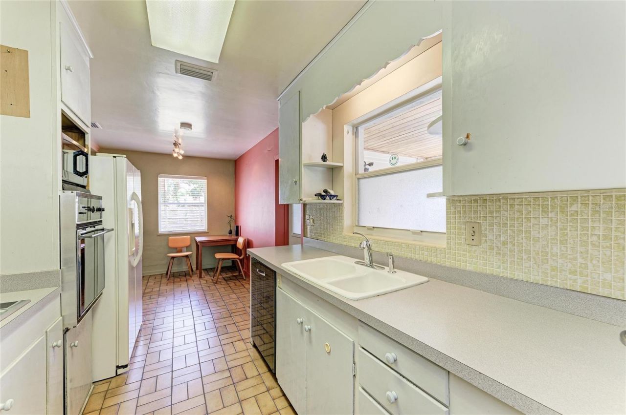 2286 Hyde Park Street, Sarasota, FL 34239 Photo