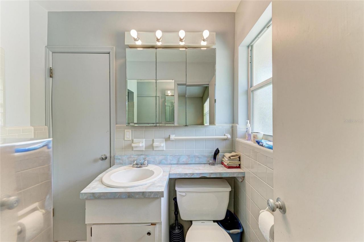 2286 Hyde Park Street, Sarasota, FL 34239 Photo