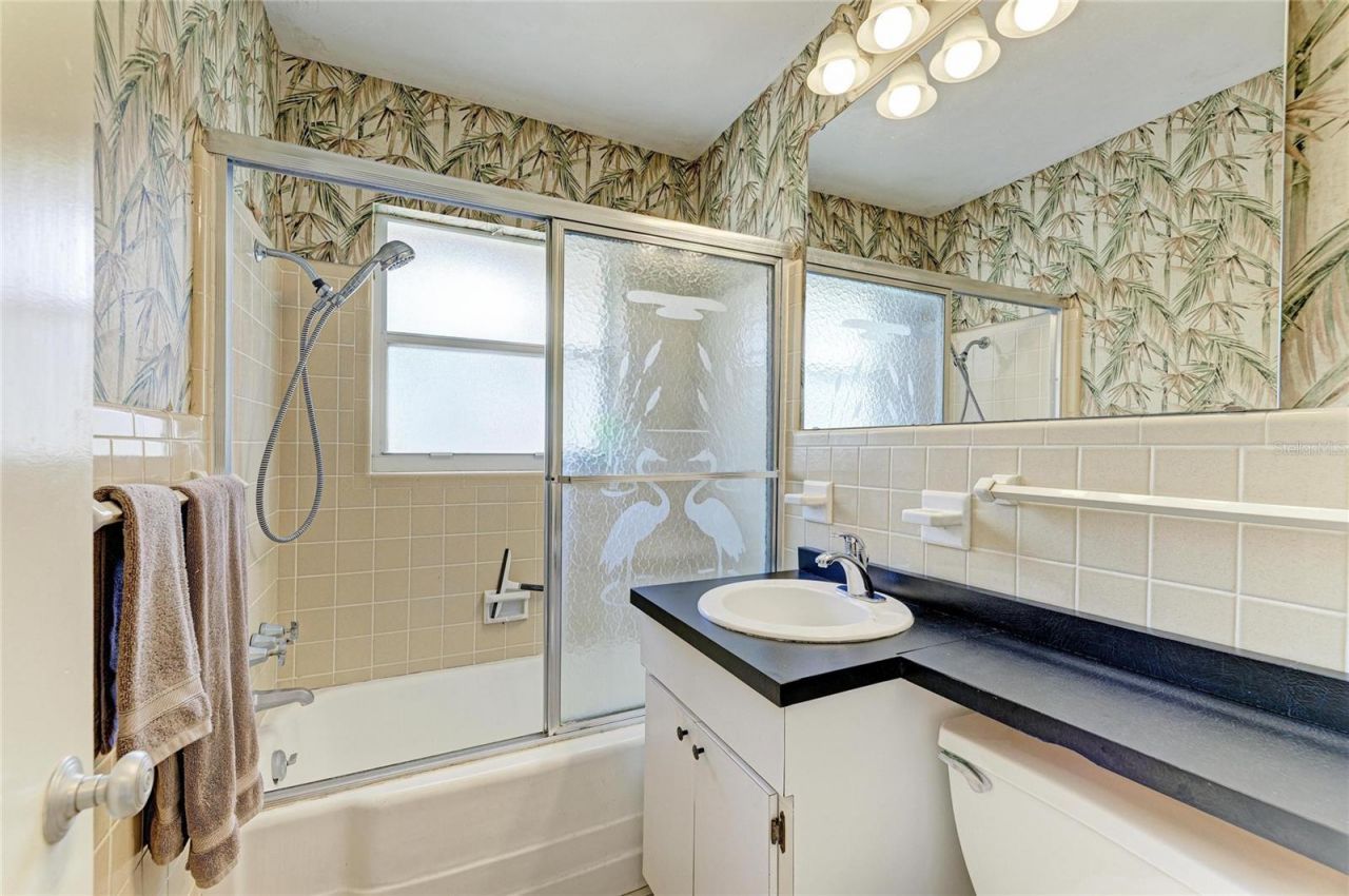 2286 Hyde Park Street, Sarasota, FL 34239 Photo