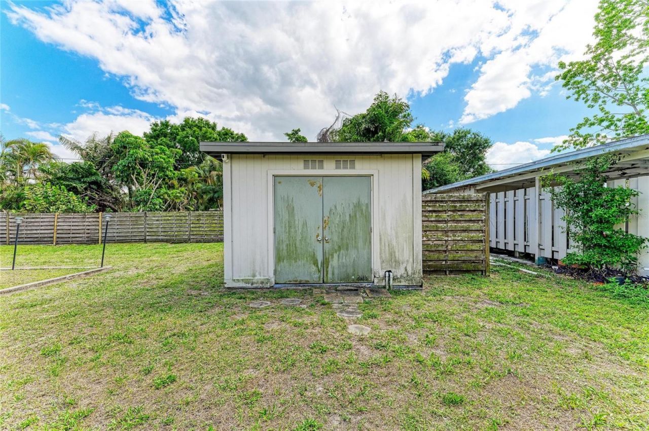 2286 Hyde Park Street, Sarasota, FL 34239 Photo