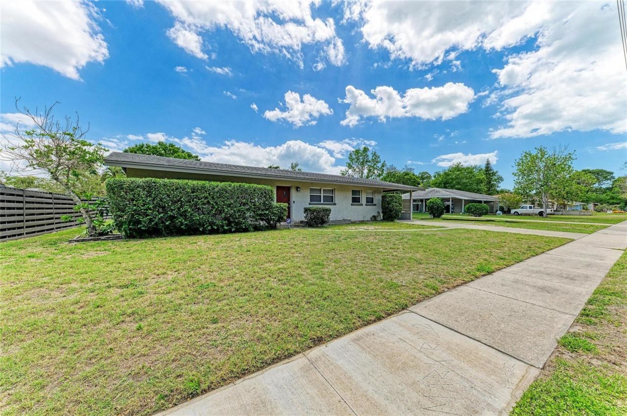 2286 Hyde Park Street, Sarasota, FL 34239 Photo