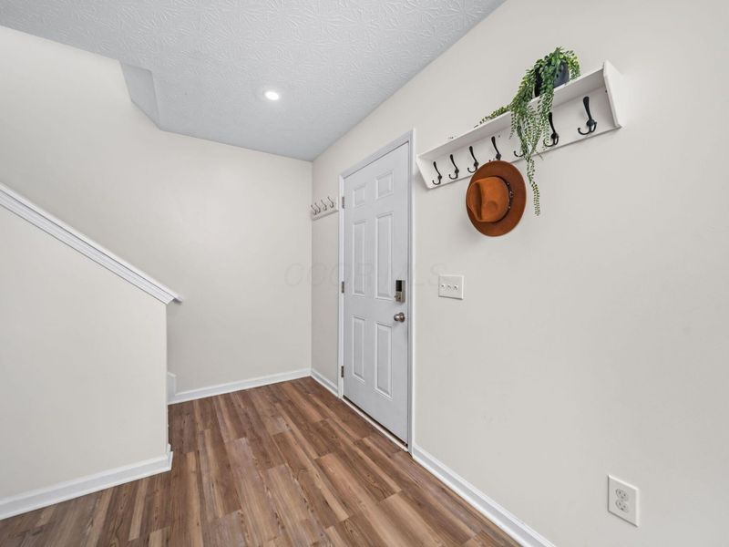 5695 Marshfield Drive, Westerville, OH 43081 Photo 8