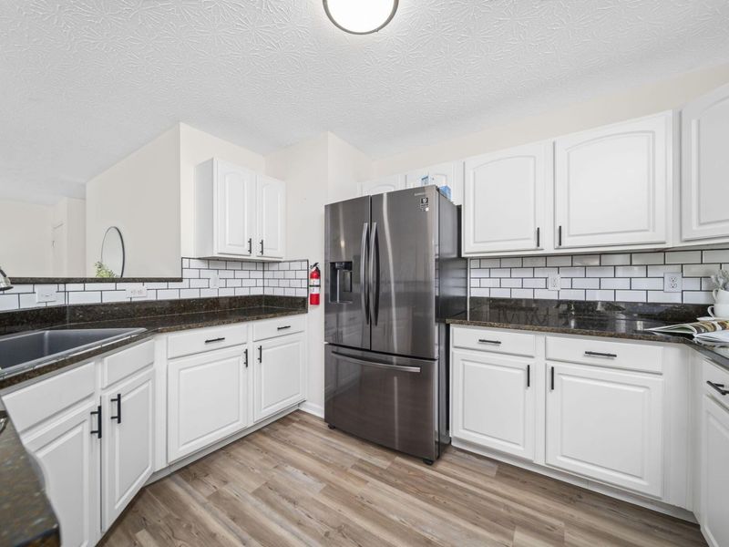 5695 Marshfield Drive, Westerville, OH 43081 Photo 9
