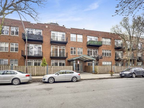 2333 W Saint Paul Avenue, Unit 227, Chicago, IL 60647