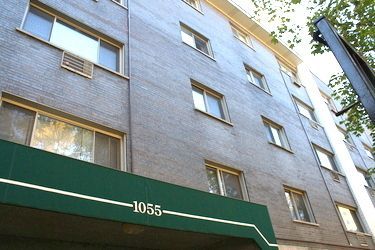 1055 W Catalpa Avenue, Unit 422, Chicago, IL 60640 Main Photo