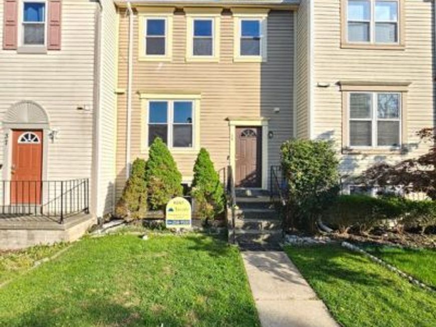 35 Kinsman View Circle, Silver Spring, MD 20901 Main Photo