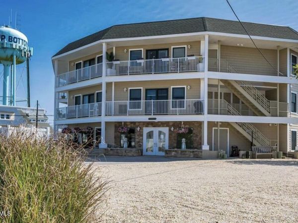 1810 Central Avenue, Unit 11, Ship Bottom, NJ 08008