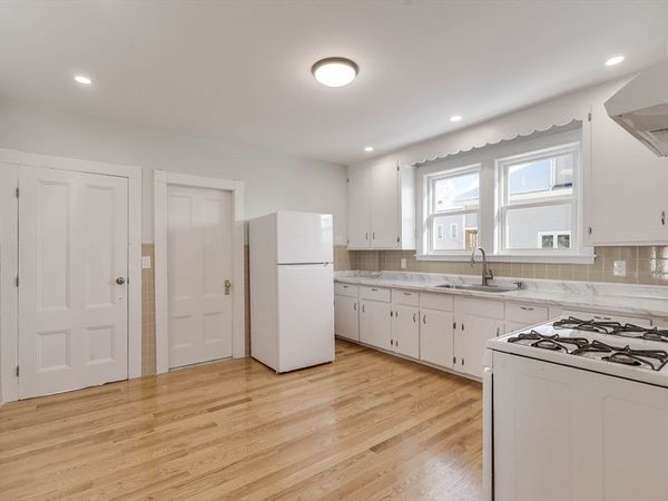 11 Willow Ave, Unit 2, Salem, MA 01970