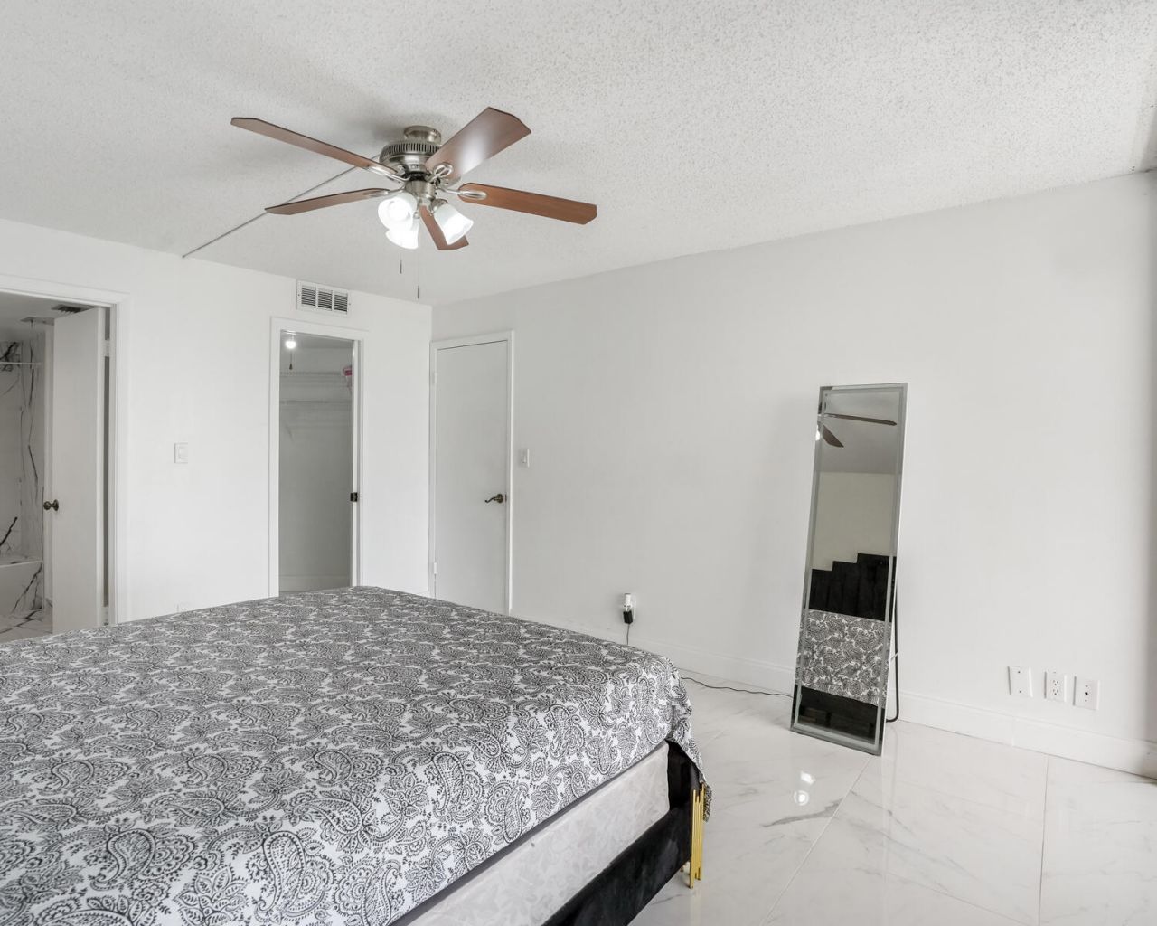 1500 Presidential Way, Unit 806, West Palm Beach, FL 33401 Photo