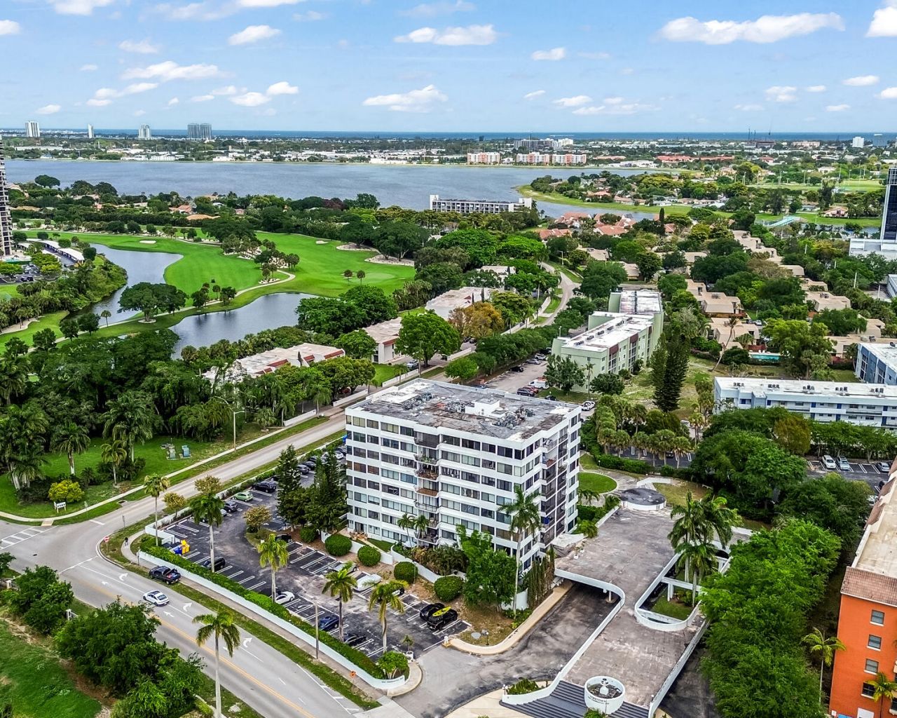 1500 Presidential Way, Unit 806, West Palm Beach, FL 33401 Photo