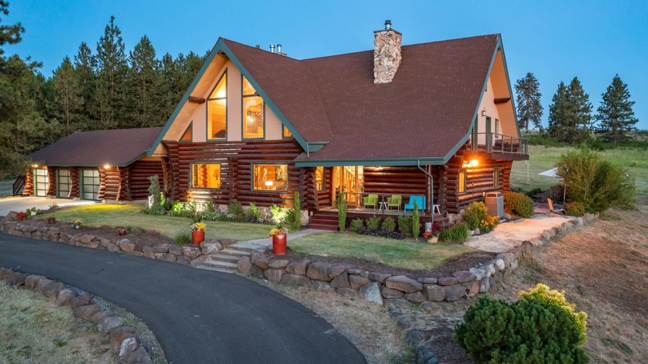 5024 E Stoughton Rd primary photo