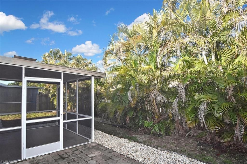 15065 Cloverdale Dr, Fort Myers, FL 33919 Photo