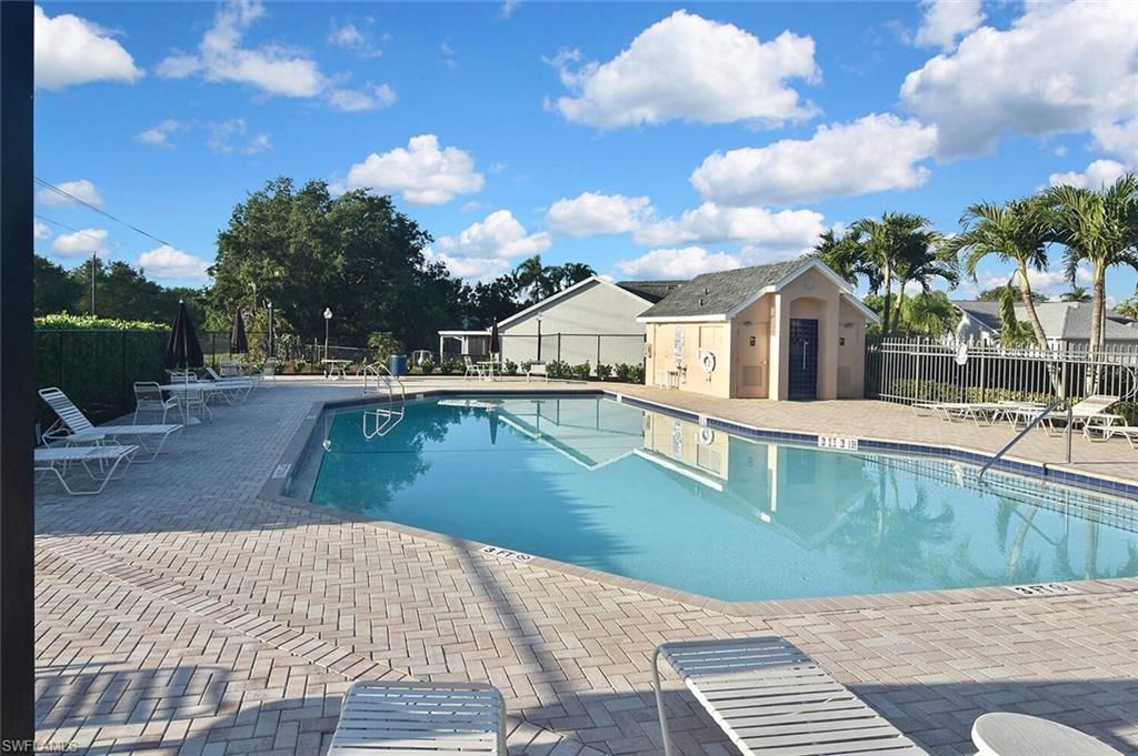 15065 Cloverdale Dr, Fort Myers, FL 33919 Photo