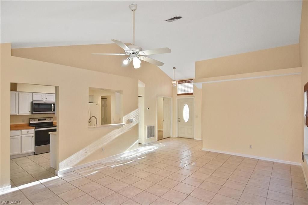 15065 Cloverdale Dr, Fort Myers, FL 33919 Photo