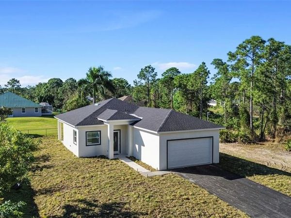 506 Trinity ST E, LEHIGH ACRES, FL 33974