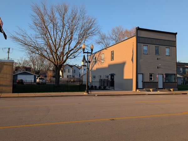 518 W Main St, Kirkland, IL 60146