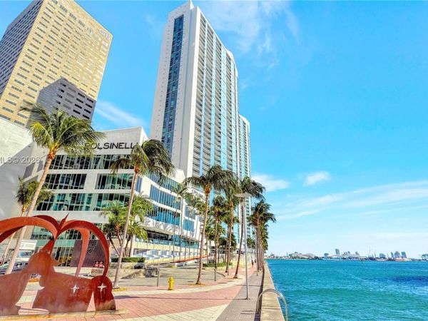 335 S Biscayne Blvd, Unit 2905, Miami, FL 33131