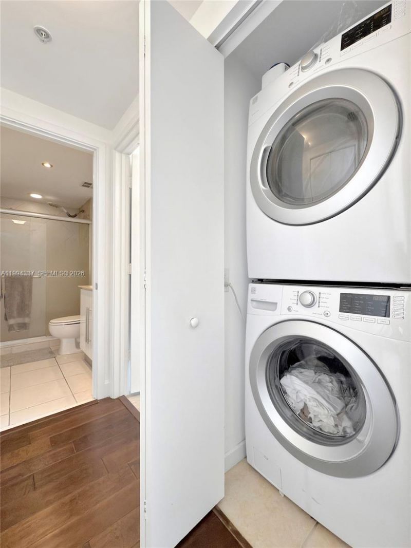 335 S Biscayne Blvd, Unit 2905, Miami, FL 33131 Photo