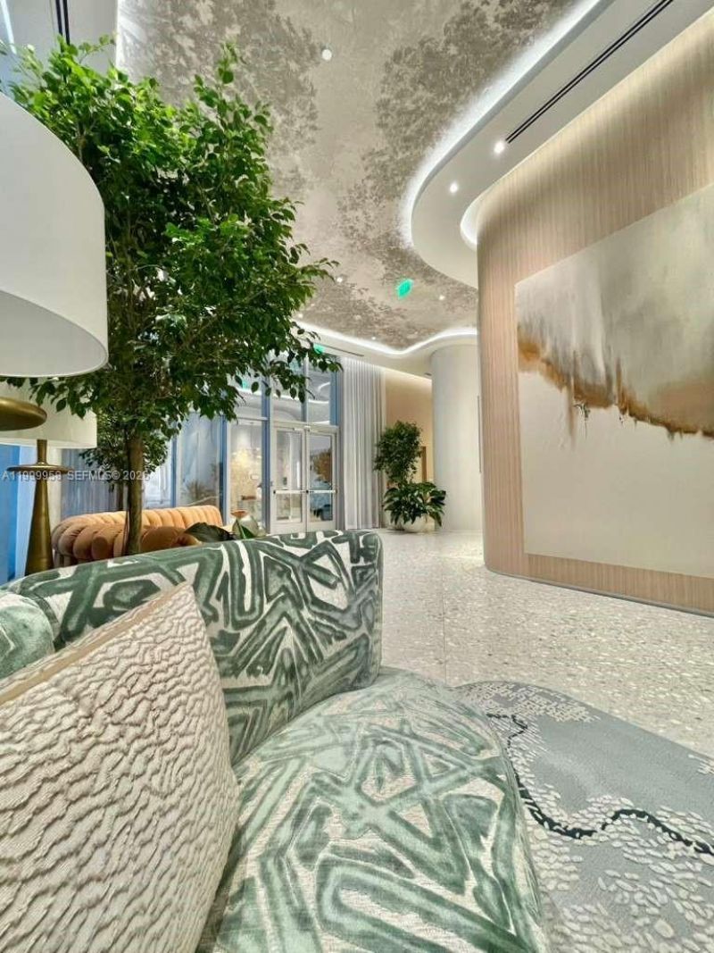 77 SE 5th Street, Unit 2905, Miami, FL 33131 Photo