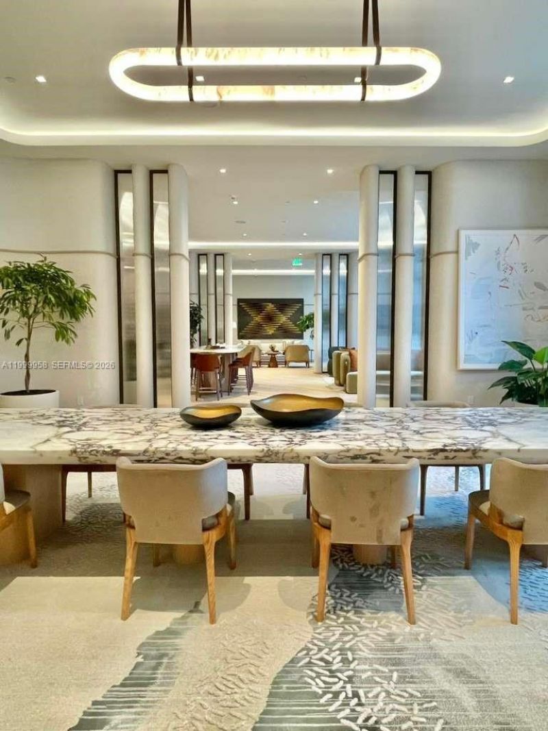 77 SE 5th Street, Unit 2905, Miami, FL 33131 Photo