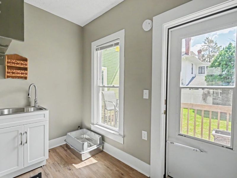 92 S Main Street, New London, OH 44851 Photo 15