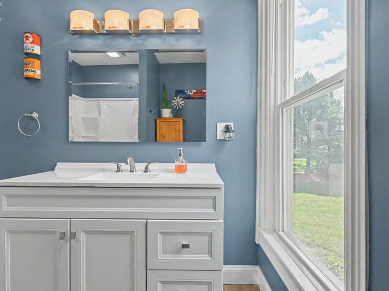 92 S Main Street, New London, OH 44851 Photo 20