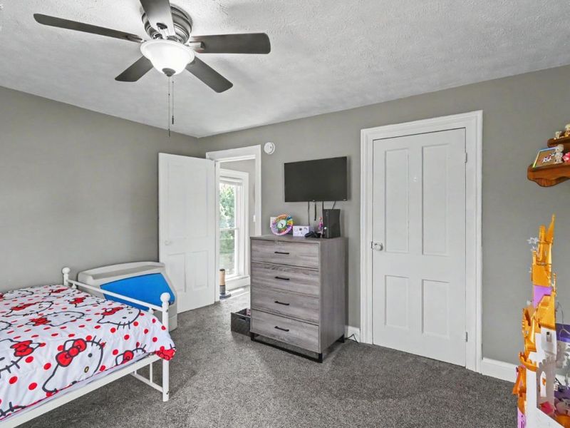 92 S Main Street, New London, OH 44851 Photo 25