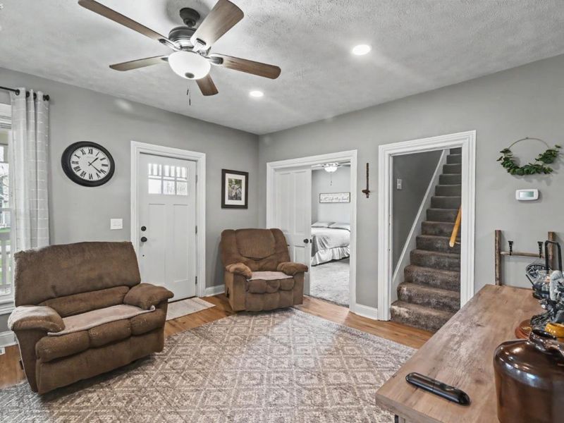 92 S Main Street, New London, OH 44851 Photo 5