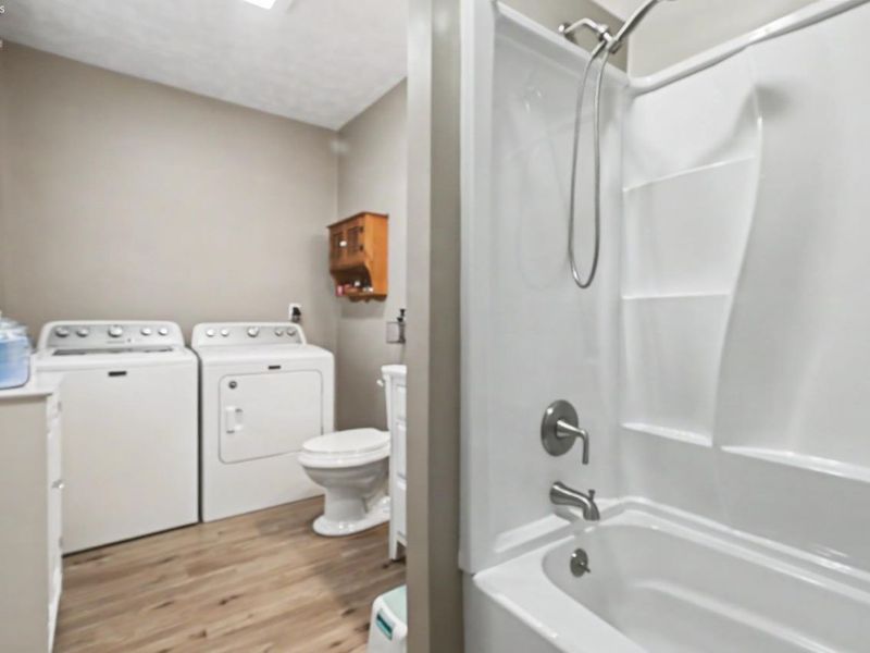 92 S Main Street, New London, OH 44851 Photo 8