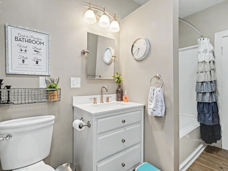 92 S Main Street, New London, OH 44851 Photo 9