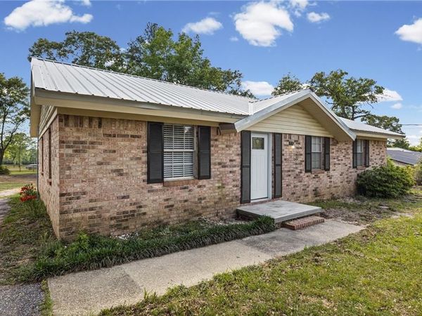 11753 Old Moffat Road, Wilmer, AL 36587