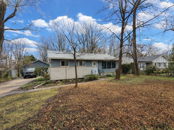 210 Hill Avenue , Glen Ellyn, IL 60137