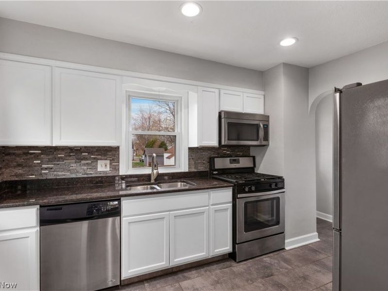 246 Oakley Avenue, Boardman, OH 44512 Photo 9