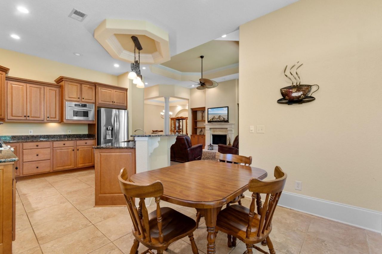 9891 Bellasera Circle Photo 11