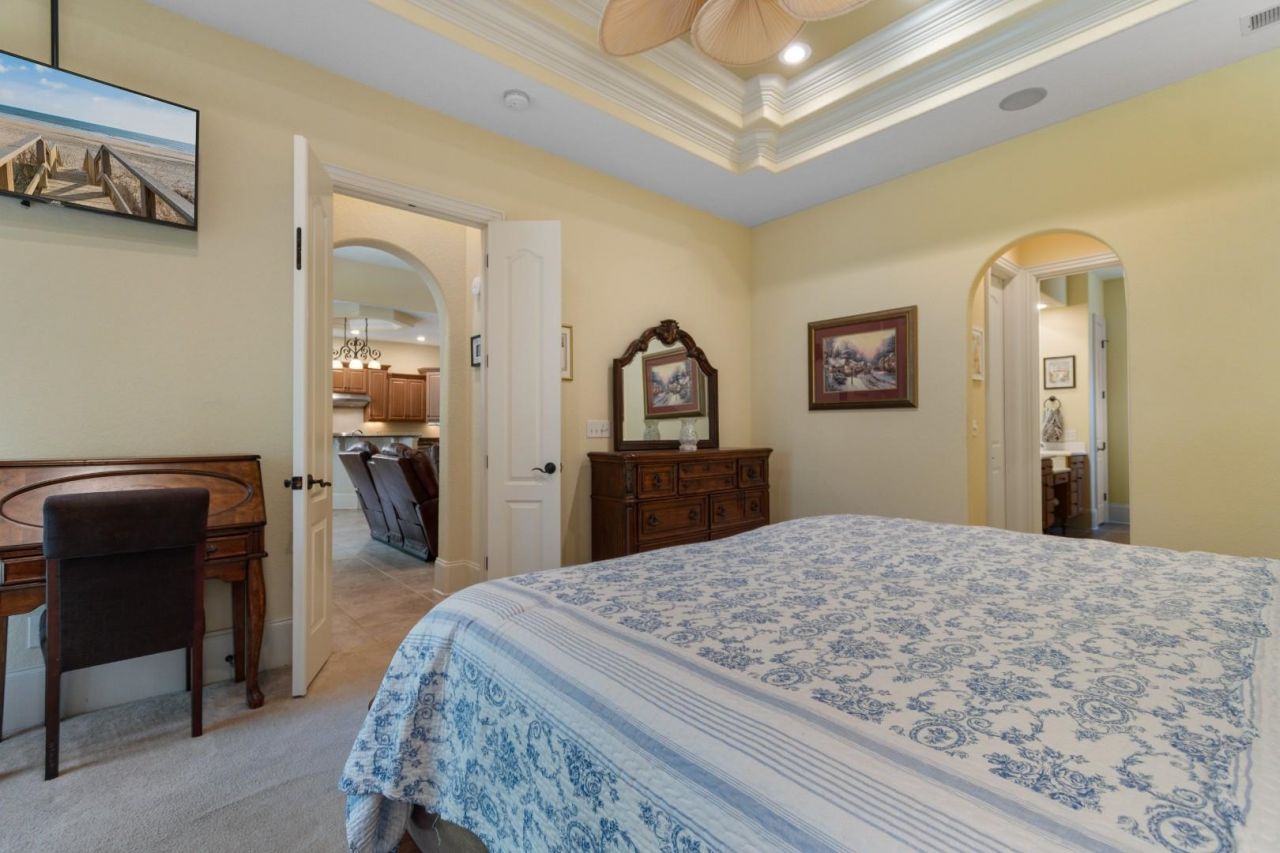 9891 Bellasera Circle Photo 18