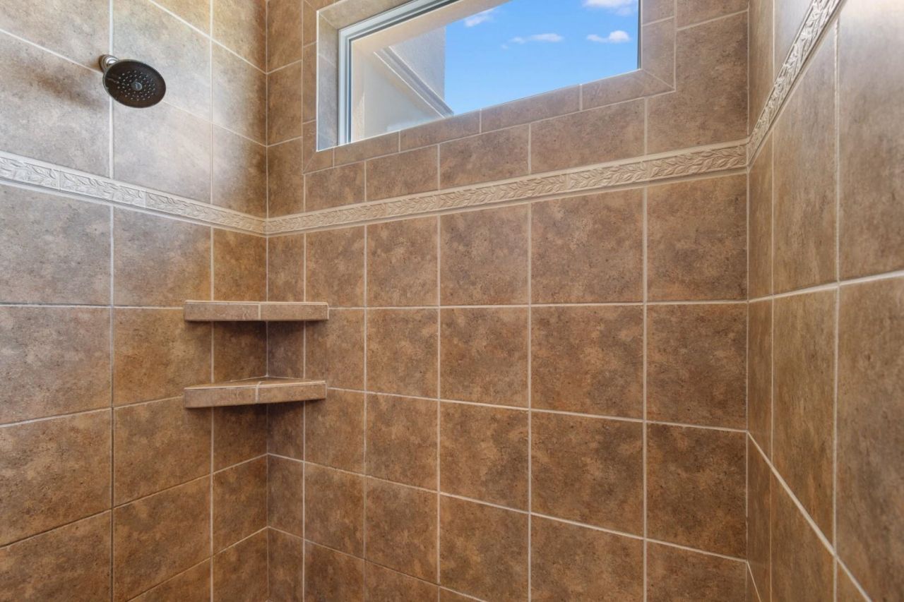 9891 Bellasera Circle Photo 21