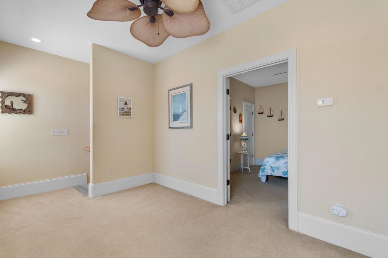 9891 Bellasera Circle Photo 24