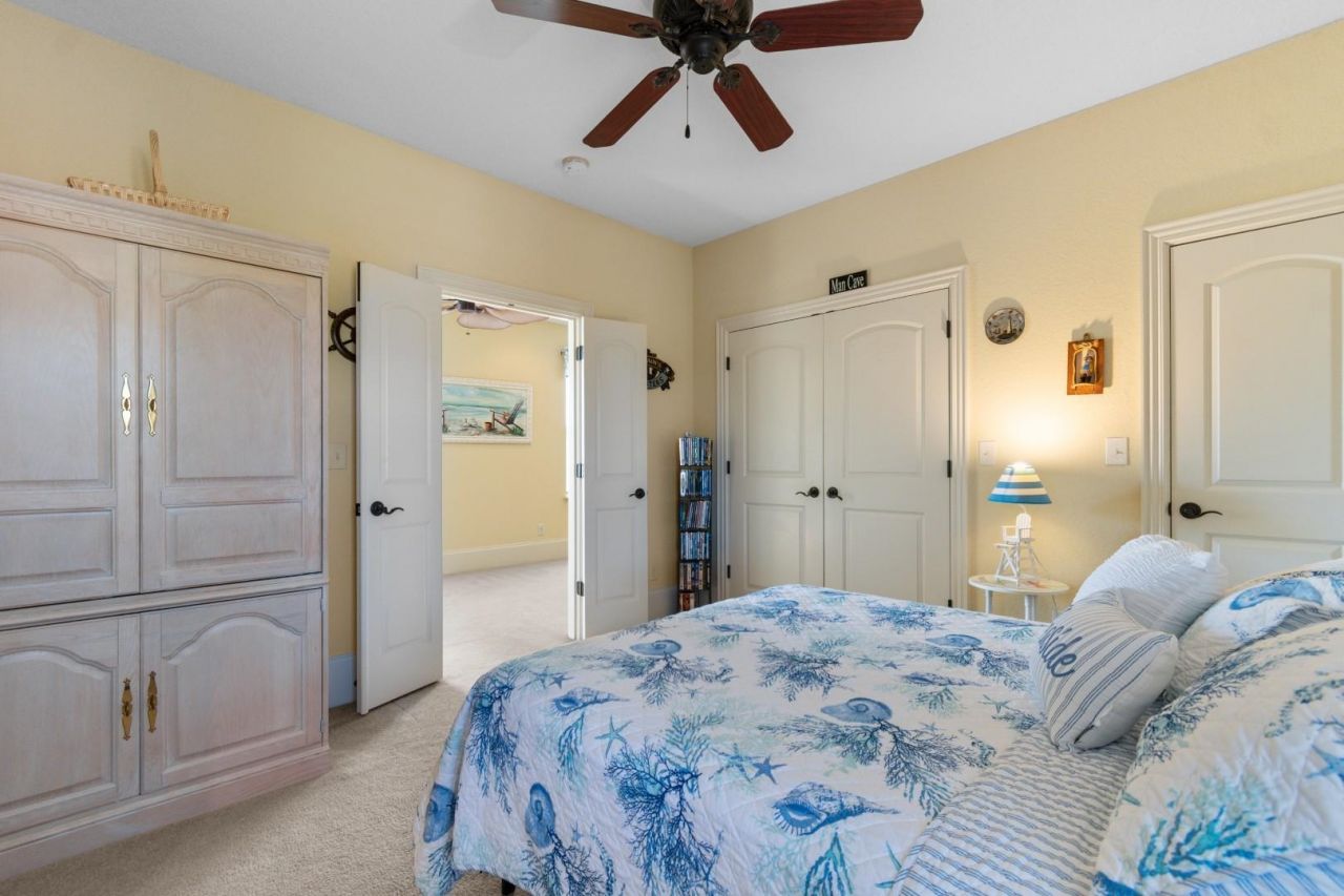 9891 Bellasera Circle Photo 26