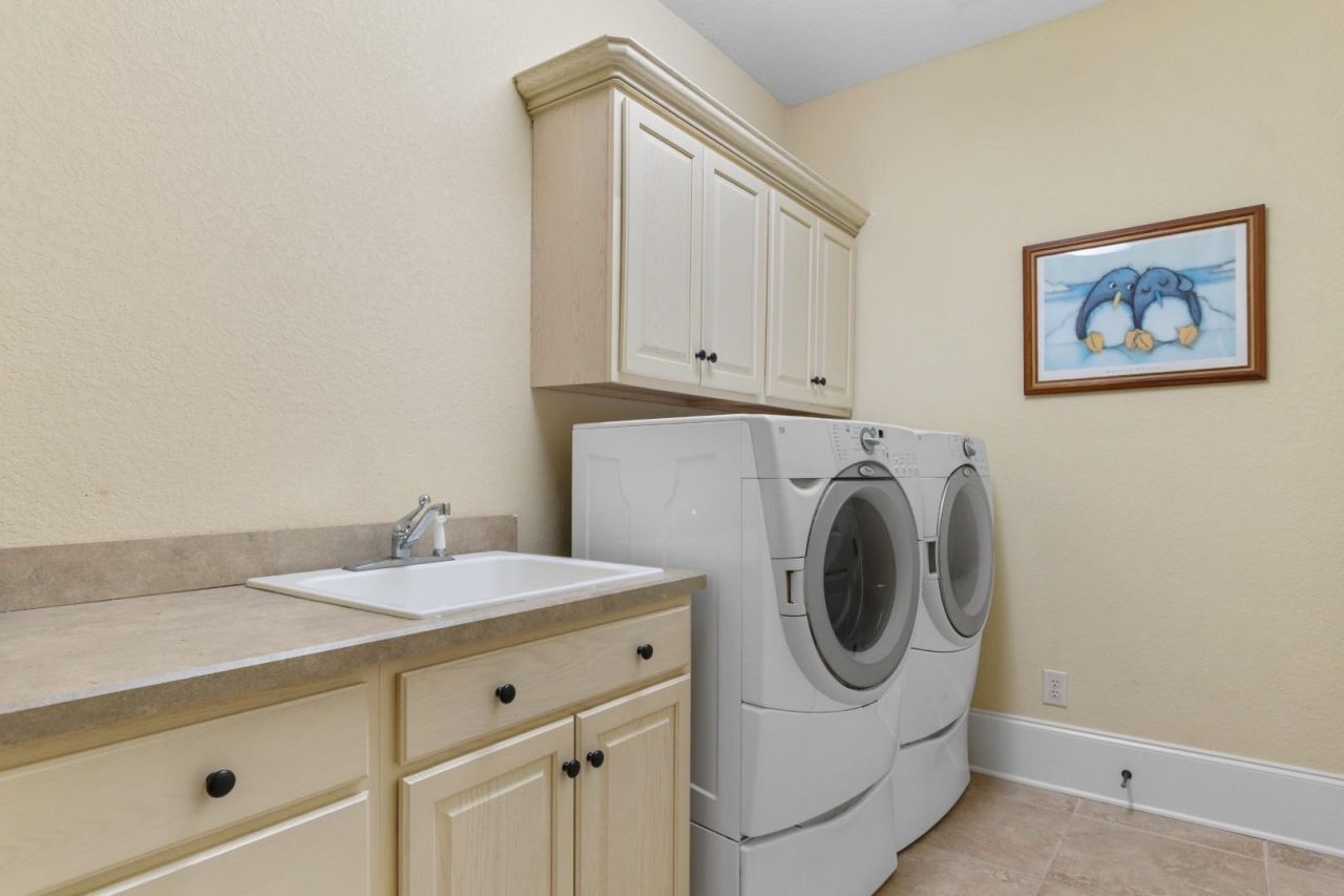 9891 Bellasera Circle Photo 33