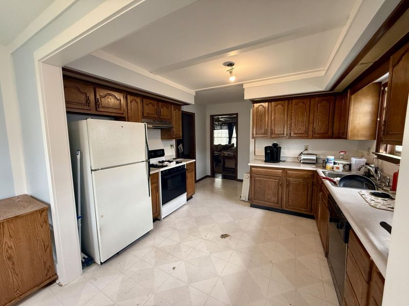 32 N East Street, Versailles, OH 45380 Photo 10