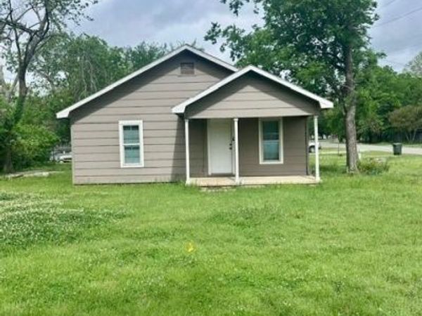 102 S 4th Street , Calera, OK 74730