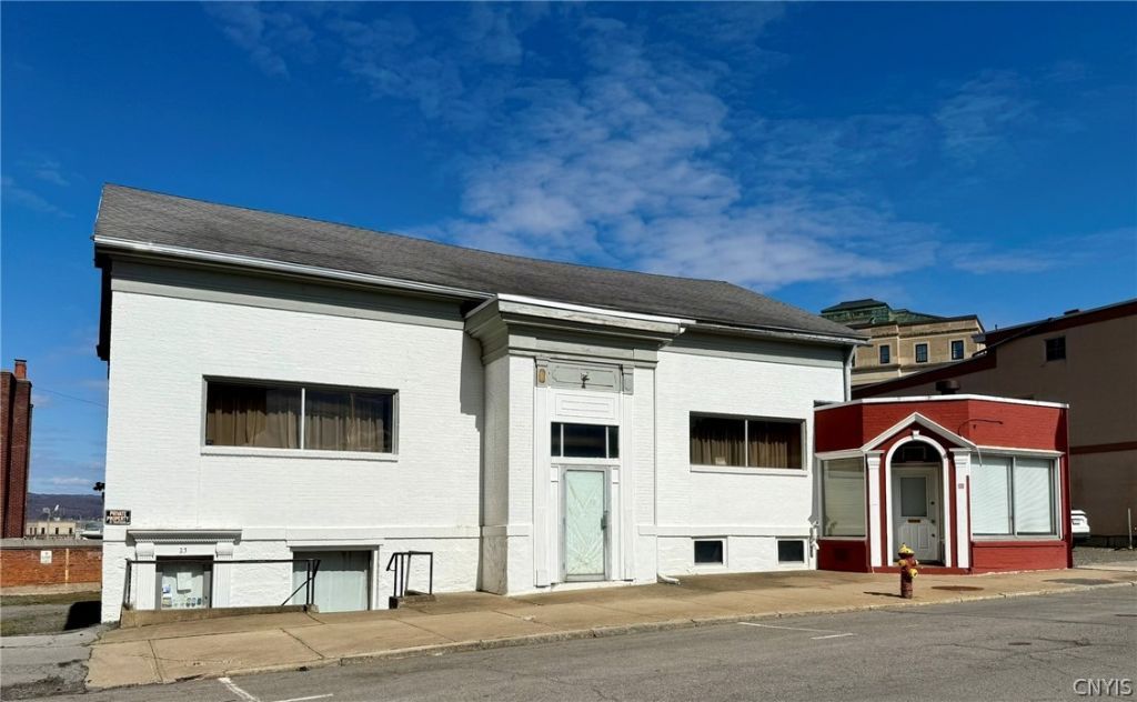 23 Devereux Street, Utica, NY 13501 Main Photo