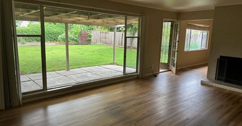 1948 W Benjamin Holt Dr, Stockton, CA 95207 Photo