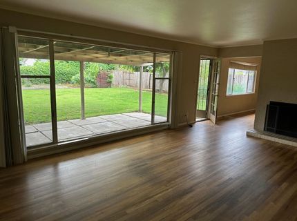 1948 W Benjamin Holt Dr, Stockton, CA 95207 Photo