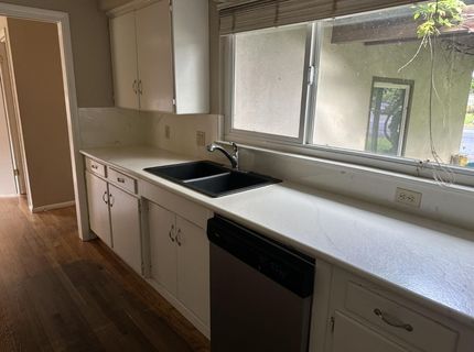 1948 W Benjamin Holt Dr, Stockton, CA 95207 Photo