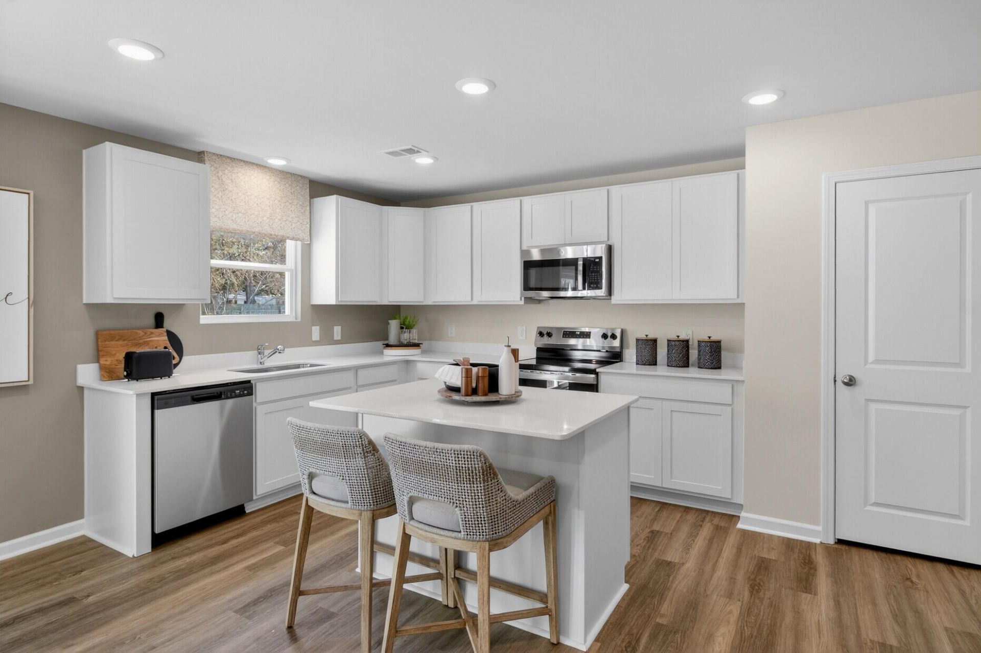 7079 Windham Way Photo 11