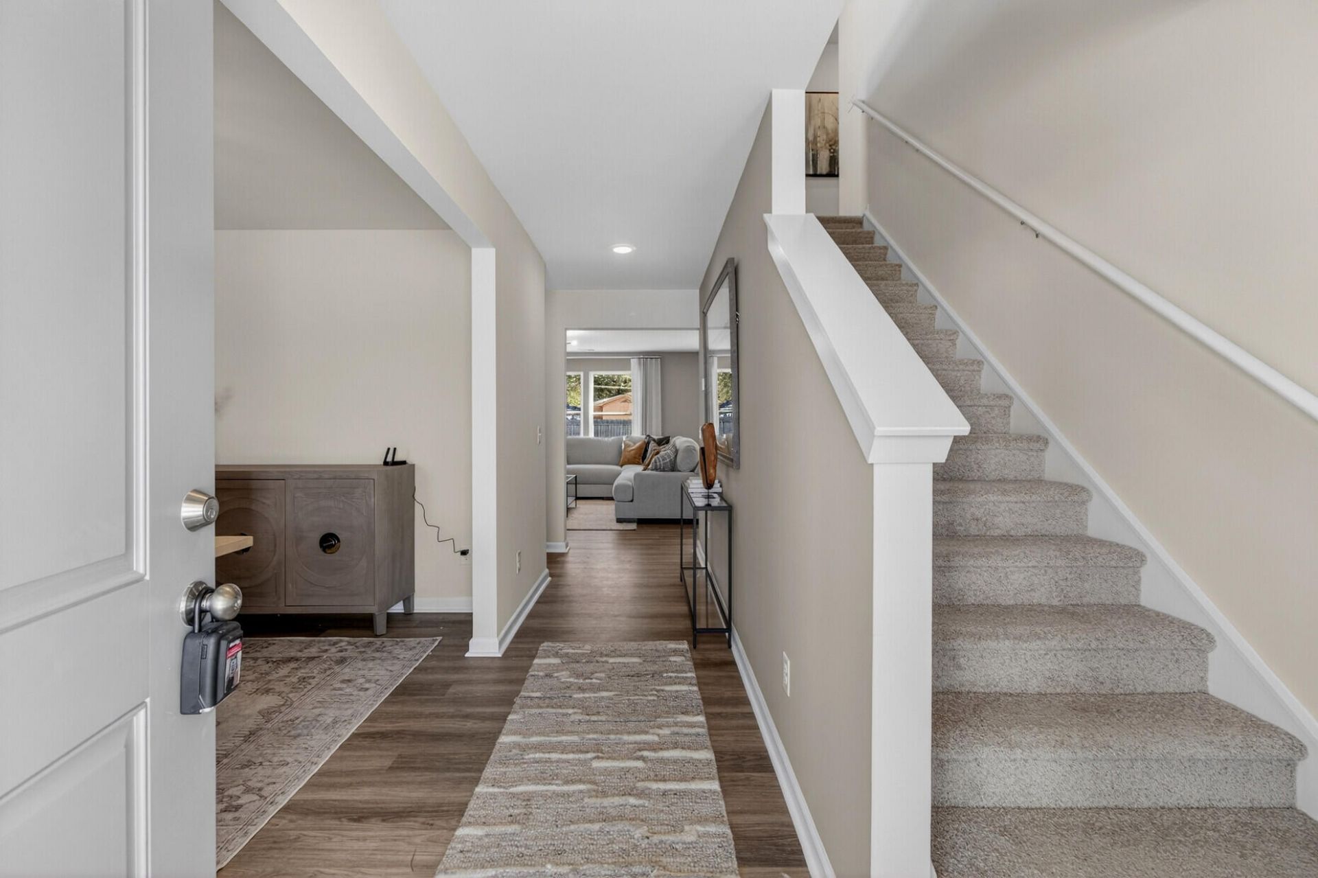 7079 Windham Way Photo 8