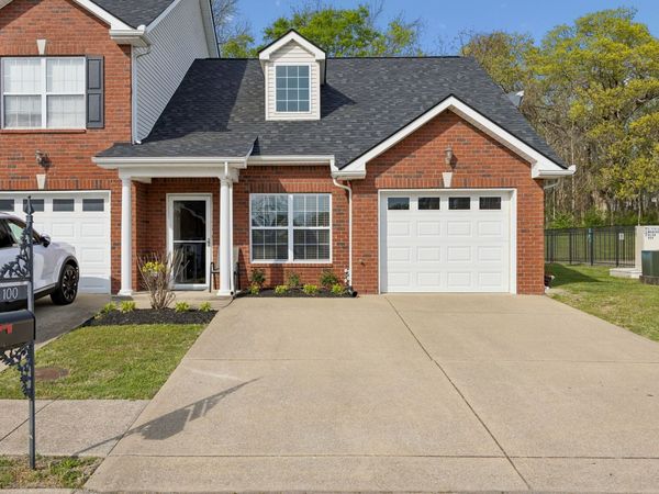 100 Villa Cir, Lebanon, TN 37090